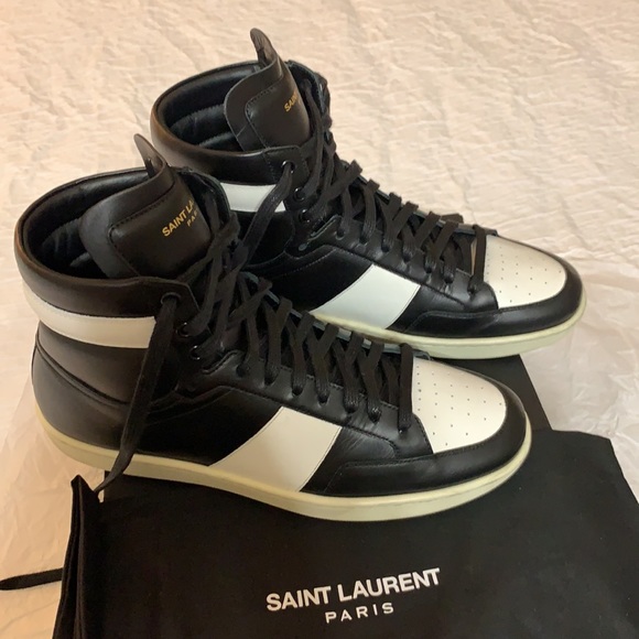 These high top Saint Laurent sneakers are in good condition. Still in style! - Picture 4 of 4